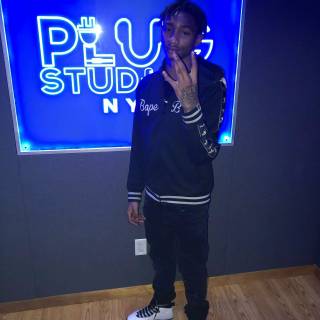 CHII WVTTZ wallpaper