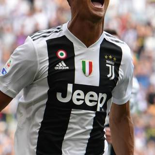 Ronaldo vertical wallpaper