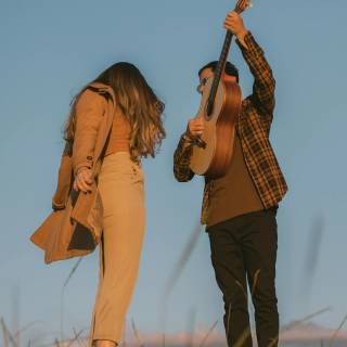 Guitar couple wallpaper