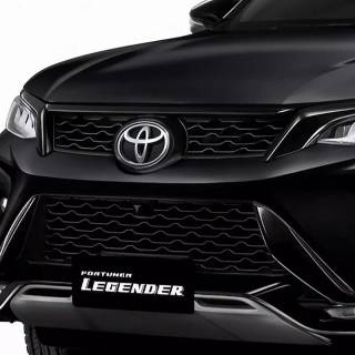 Fortuner logo wallpaper