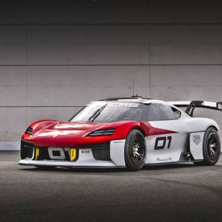 4k track cars wallpaper