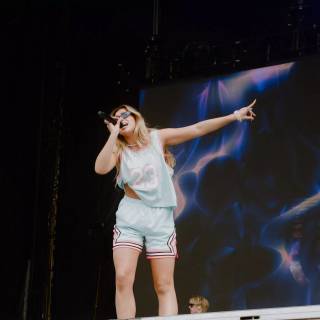 Tate McRae 4k wallpaper