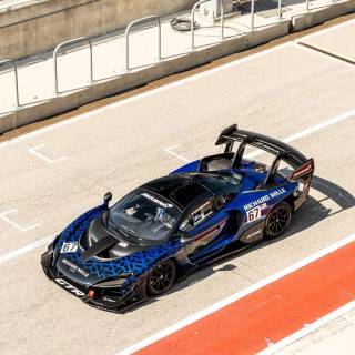 McLaren Senna GTR iPhone wallpaper