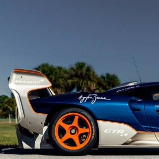 McLaren Senna GTR iPhone wallpaper