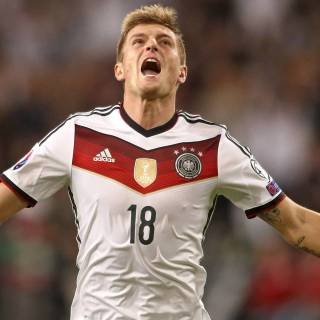 Soccer players phone wallpaper