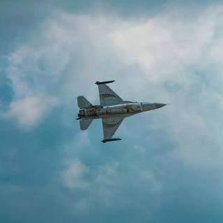 iPhone Air Force wallpaper