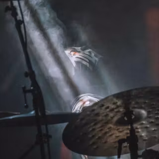 Concert phone wallpaper