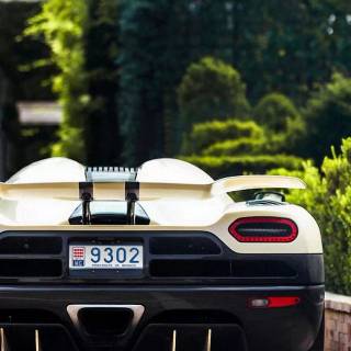 Koenigsegg Agera RS iPhone wallpaper
