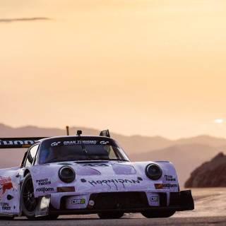 Porsche 917 iPhone wallpaper