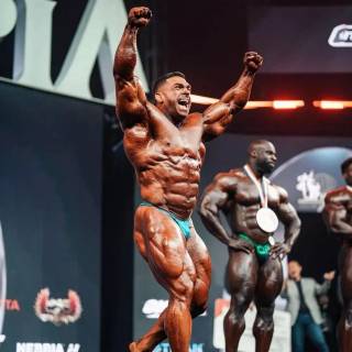 Chris Bumstead iPhone wallpaper