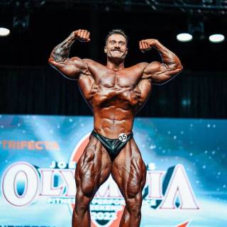 Chris Bumstead iPhone wallpaper