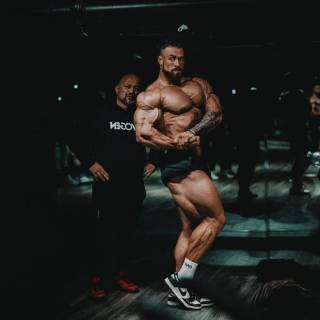 Chris Bumstead iPhone wallpaper