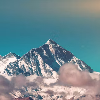 Mount Everest iPhone wallpaper