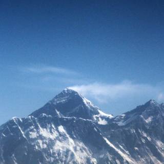 Mount Everest iPhone wallpaper