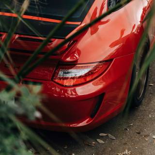 Red Porsche phone wallpaper