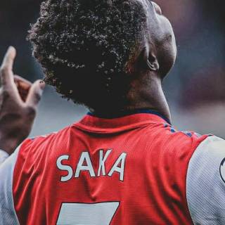 Saka iPhone wallpaper
