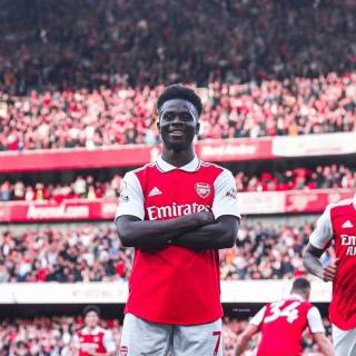 Saka iPhone wallpaper