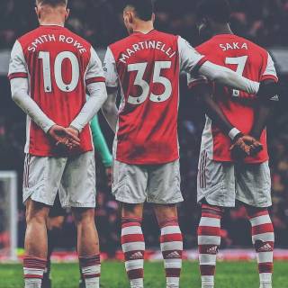 Saka iPhone wallpaper