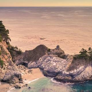 iPhone Big Sur wallpaper