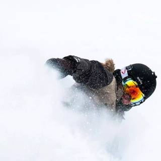 Snowboarding phone wallpaper