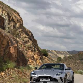 Aston Martin Vantage iPhone wallpaper