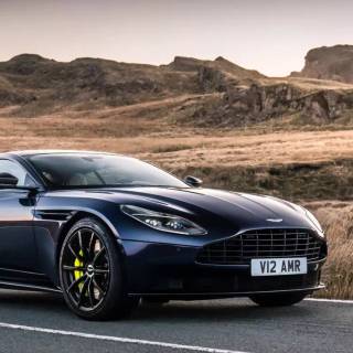 Aston Martin Vantage iPhone wallpaper