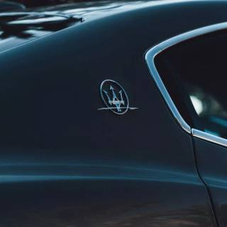 iPhone Maserati wallpaper