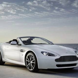 Aston Martin Vantage iPhone wallpaper