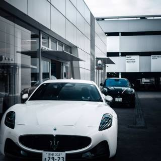 iPhone Maserati wallpaper