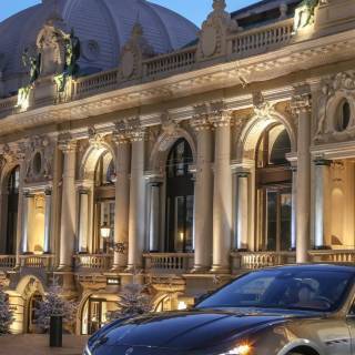 iPhone Maserati wallpaper