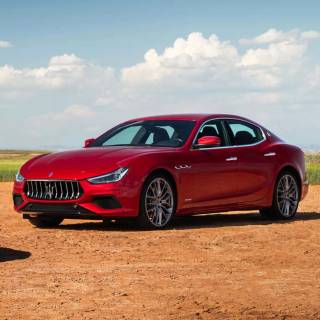 iPhone Maserati wallpaper