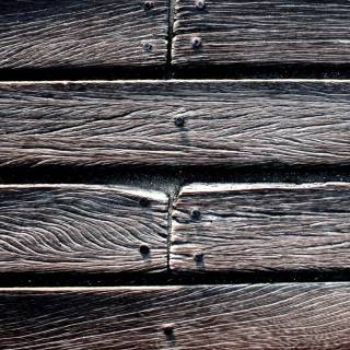 Dark wood iPhone wallpaper