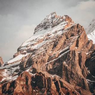 Mountain iPhone 12 wallpaper