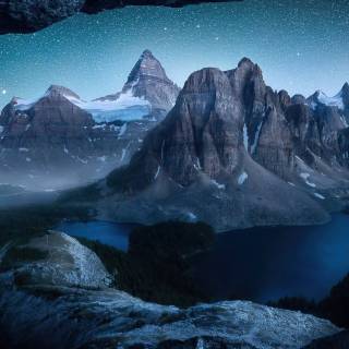 Mountain iPhone 12 wallpaper