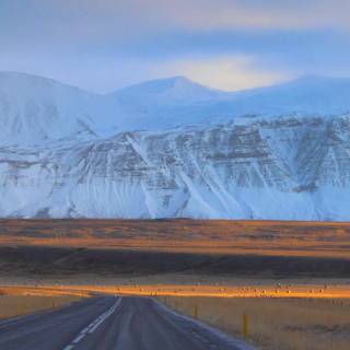 Mountain iPhone 12 wallpaper