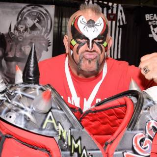 Road Warrior Animal wallpaper