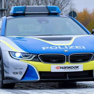 BMW police race car wallpaper