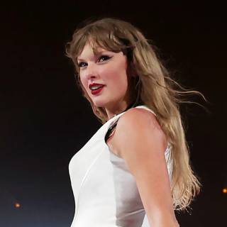 Taylor Swift Eras Tour lyrics wallpaper