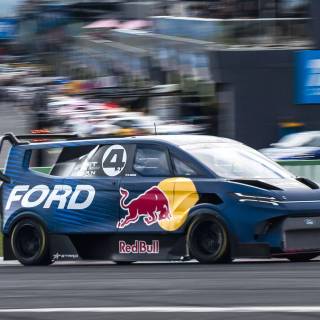 Ford Supervan 4 wallpaper