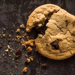 Falling cookies wallpaper