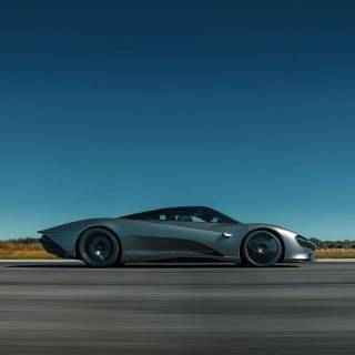 McLaren Speedtail iPhone wallpaper