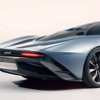 McLaren Speedtail iPhone wallpaper