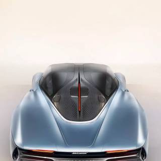 McLaren Speedtail iPhone wallpaper