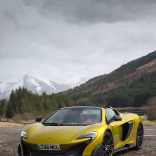 McLaren Speedtail iPhone wallpaper