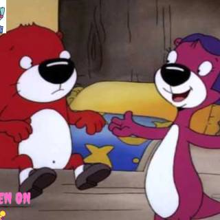 PB&J Otter 4k wallpaper