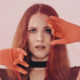 Rachel Brosnahan desktop wallpaper