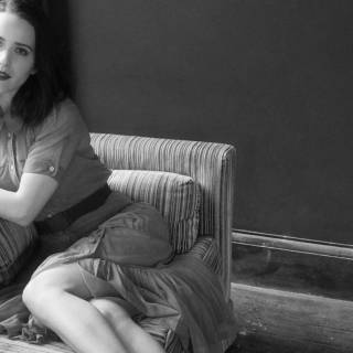 Rachel Brosnahan desktop wallpaper