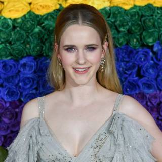 Rachel Brosnahan desktop wallpaper
