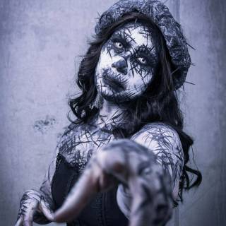 Scary women wallpaper