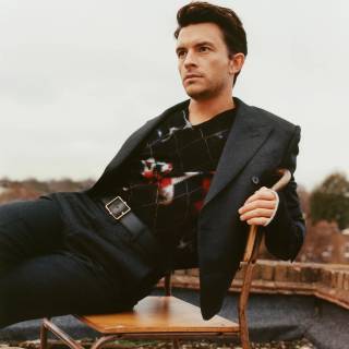 Jonathan Bailey wallpaper